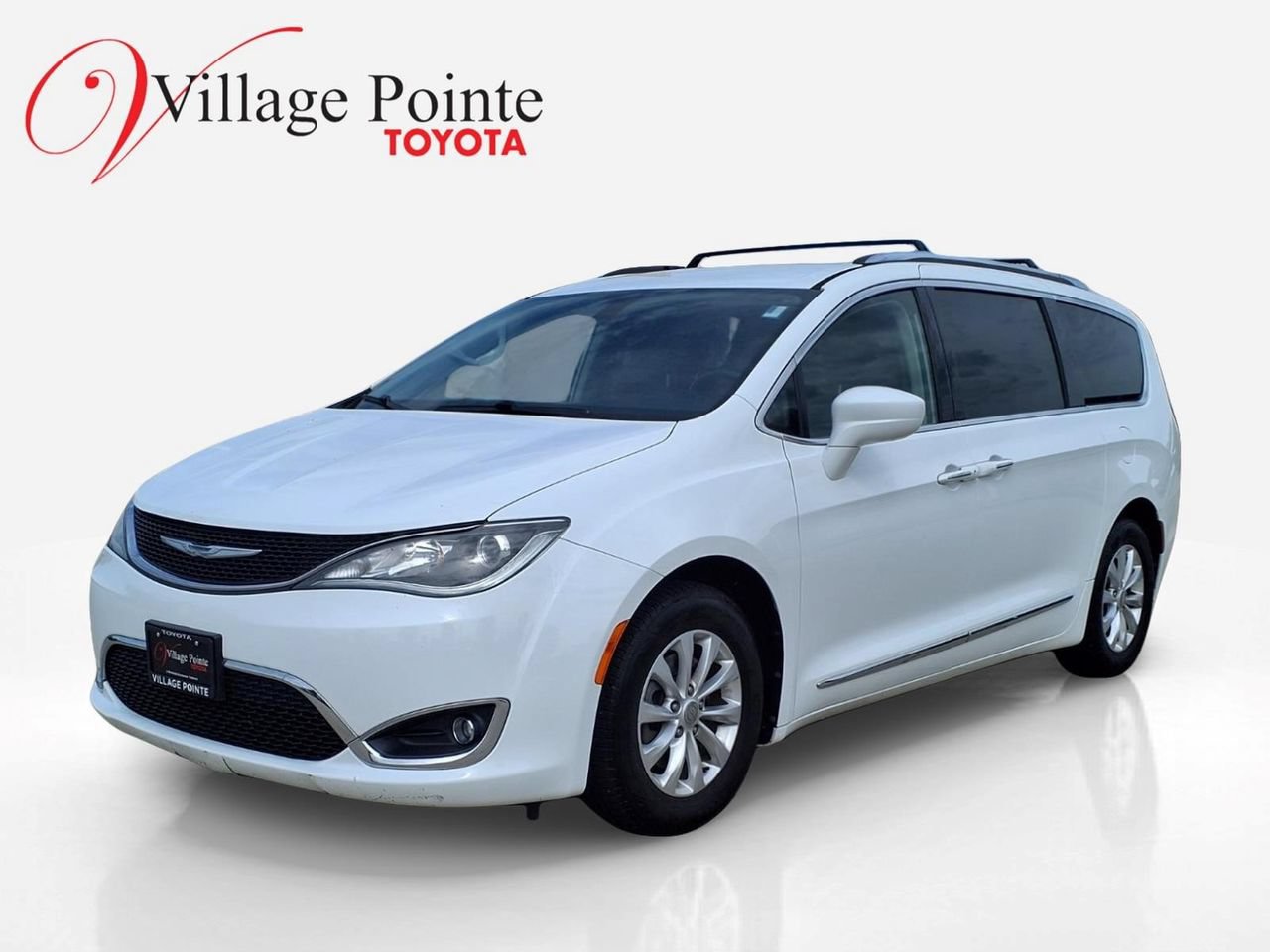 Used 2018 Chrysler Pacifica Touring-L FWD video 1