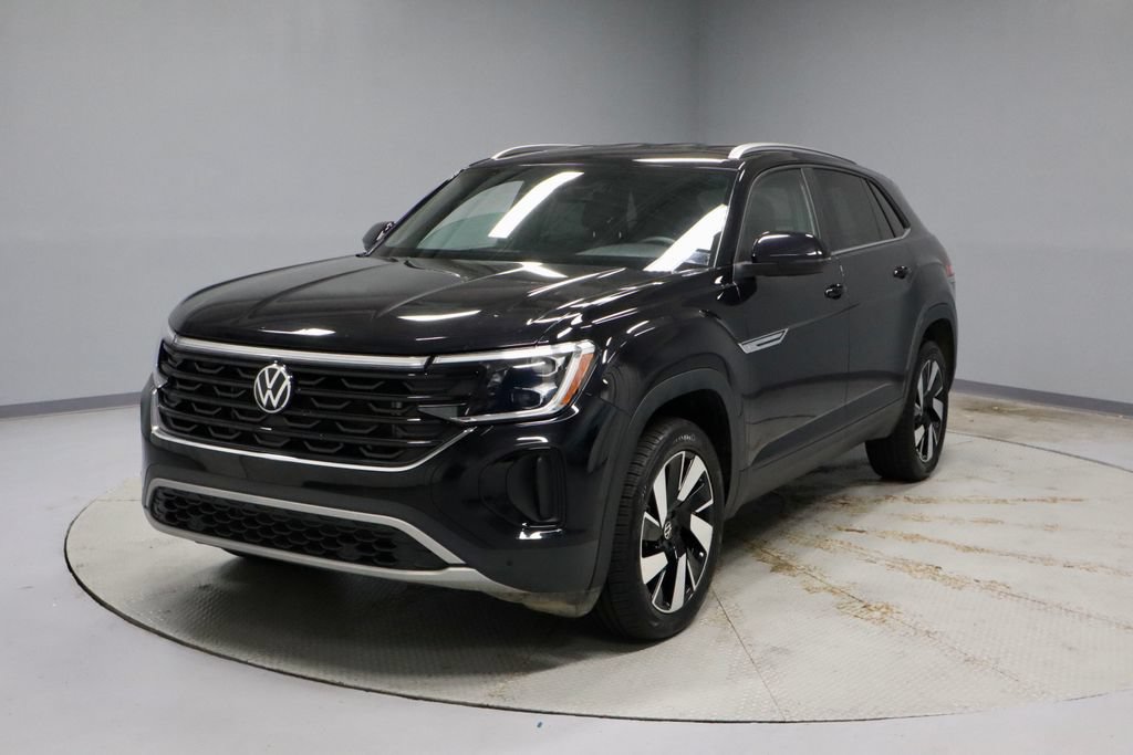 Used 2025 Volkswagen Atlas Cross Sport SE FWD image 7