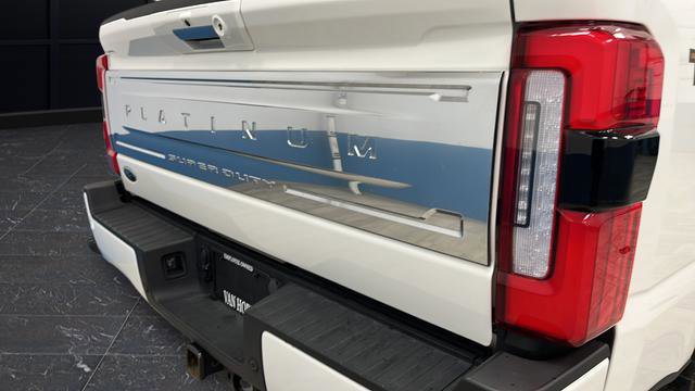 Used 2023 Ford F350 Platinum w/ Tremor Off-Road Package image 41