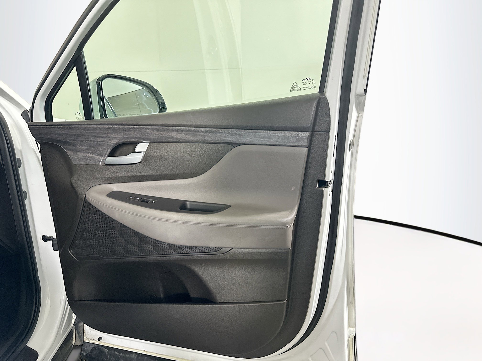 Used 2019 Hyundai Santa Fe SEL image 30