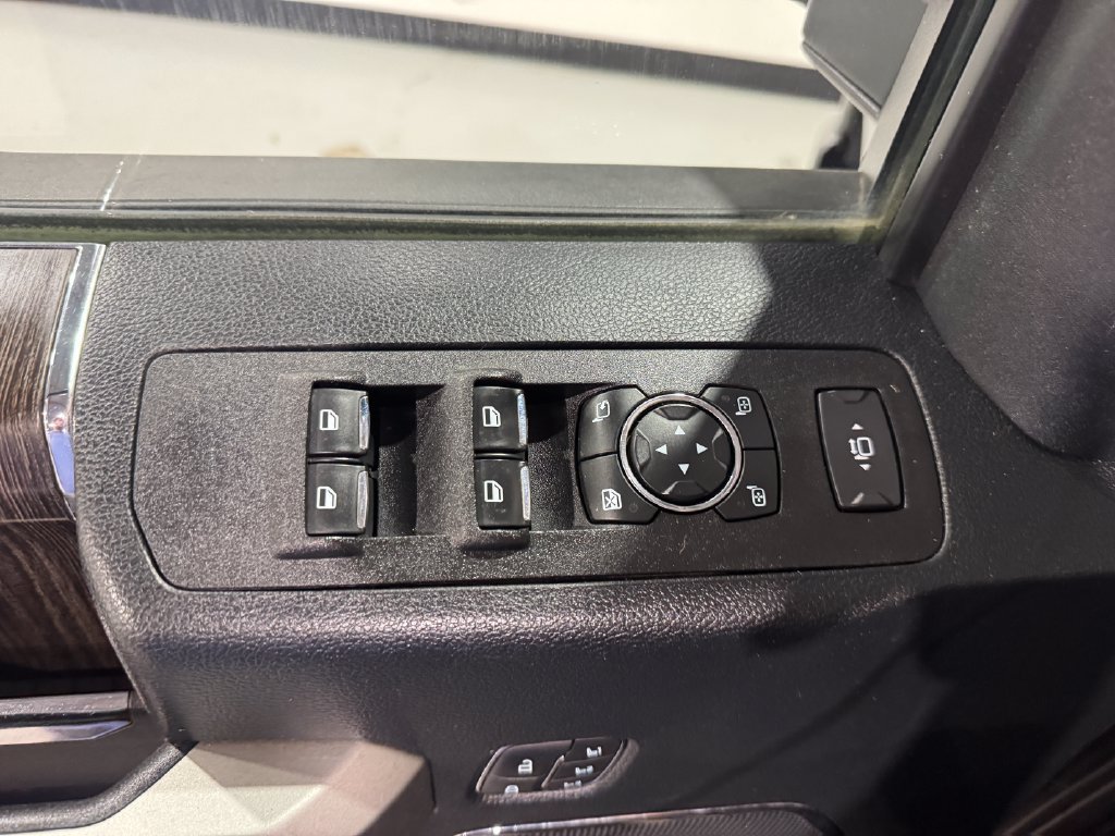 Used 2021 Ford F250 Lariat AWD/4WD image 17