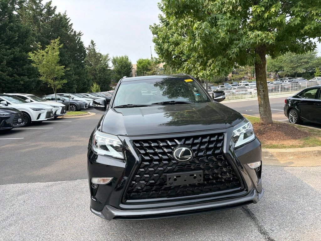 Used 2022 Lexus GX 460 Premium w/ Accessory Package AWD/4WD image 6