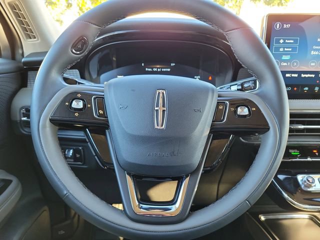 Certified 2024 Lincoln Corsair FWD image 13