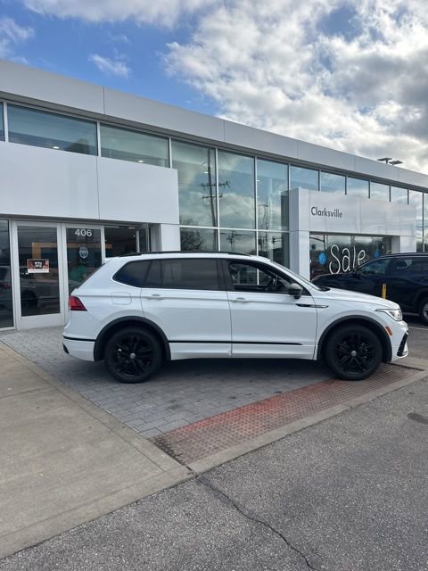 Used 2022 Volkswagen Tiguan SE R-Line image 6