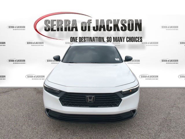 Used 2023 Honda Accord Sport image 3