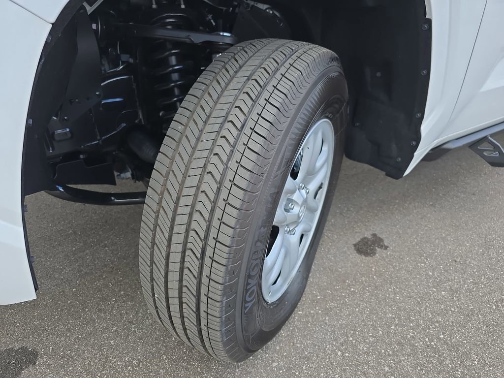 Used 2026 Toyota Tundra SR AWD/4WD image 32