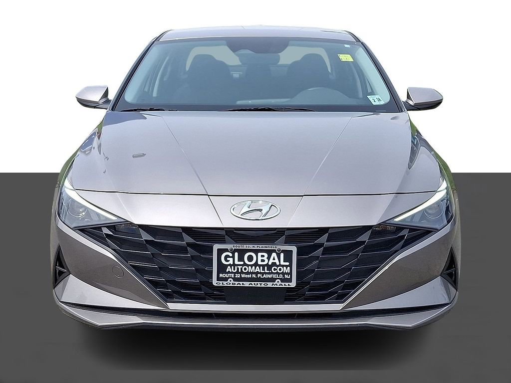 Used 2023 Hyundai Elantra SEL w/ Convenience Package image 2