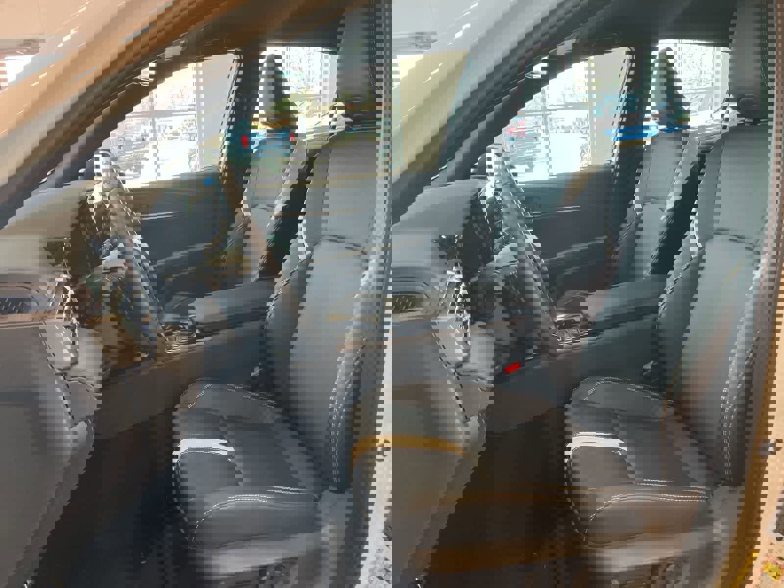 Used 2025 Toyota Camry SE w/ Convenience Package AWD/4WD image 10