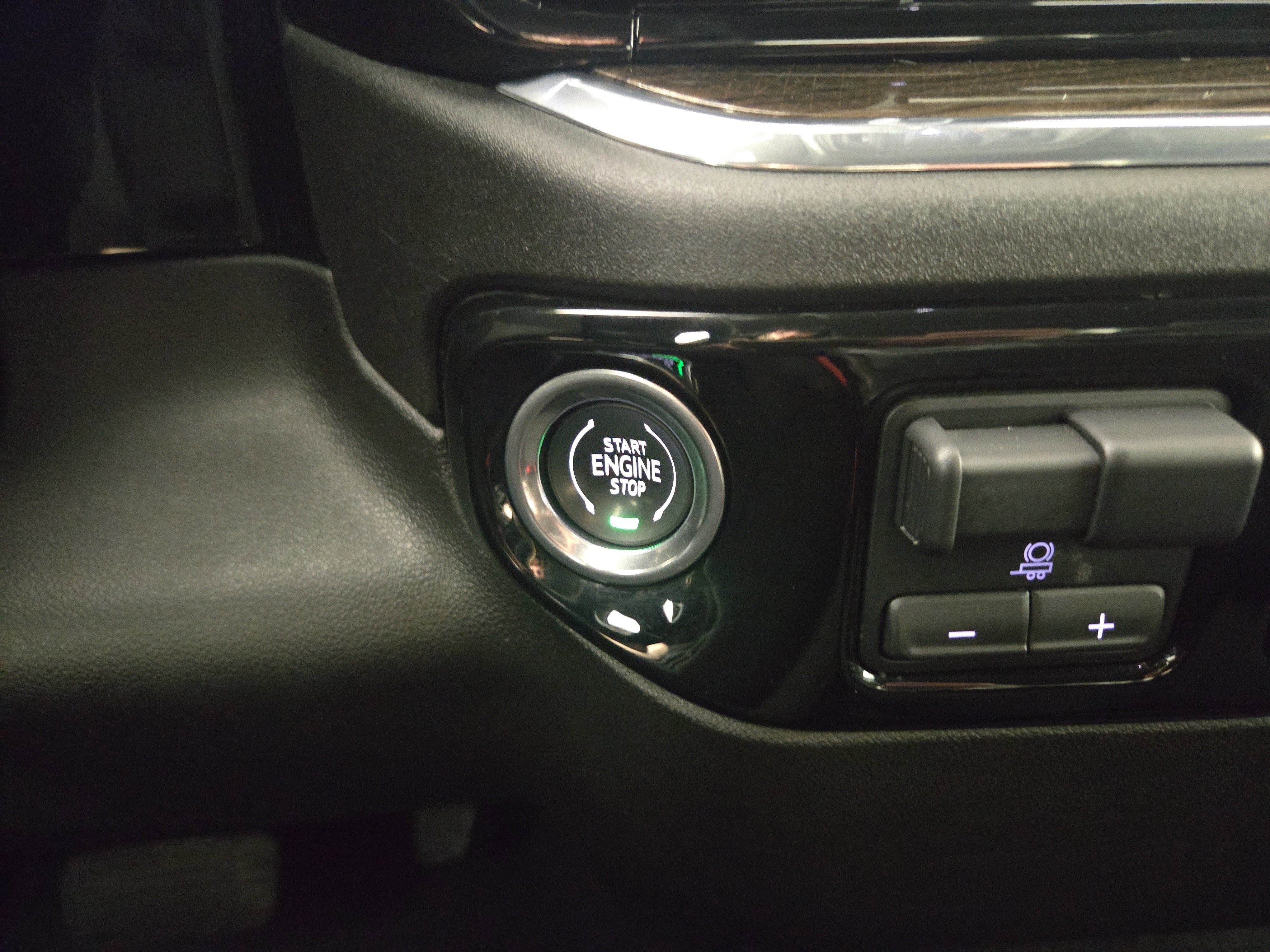 Certified 2024 Chevrolet Silverado 3500 LT w/ Convenience Package image 25