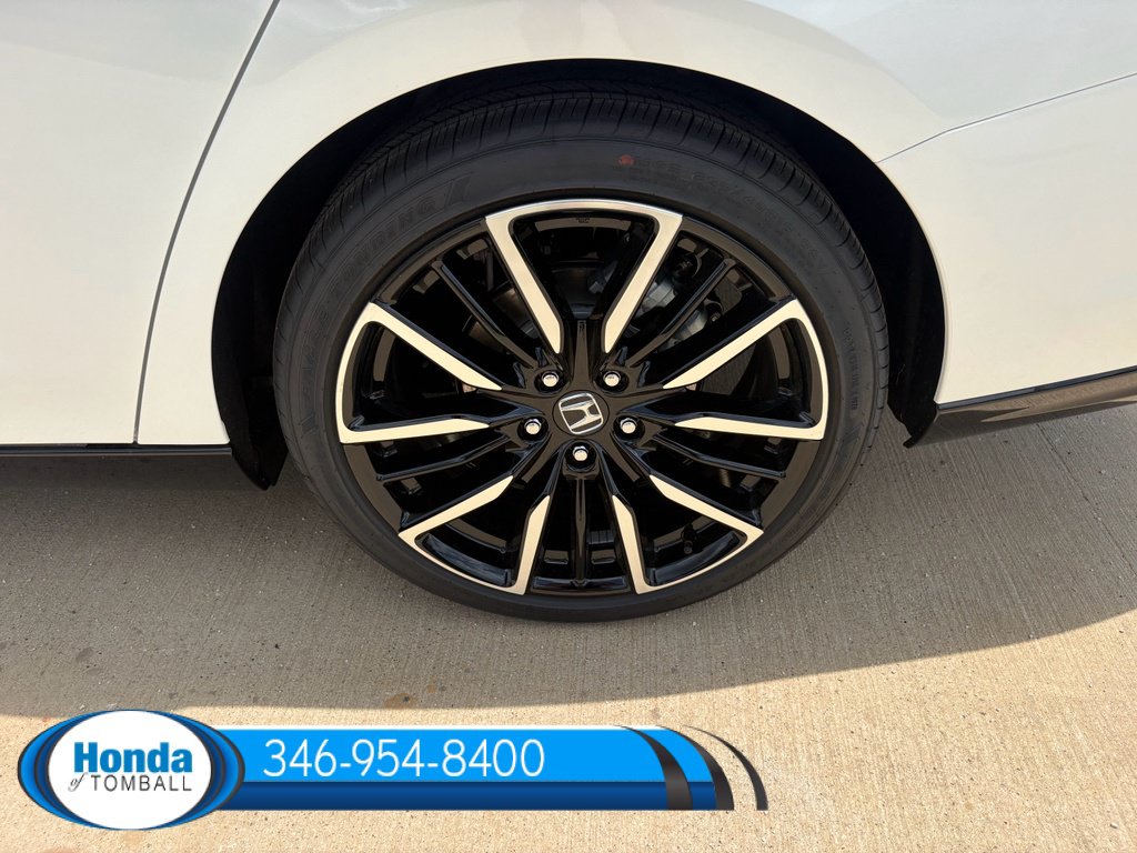 New 2026 Honda Accord Hybrid Touring image 18