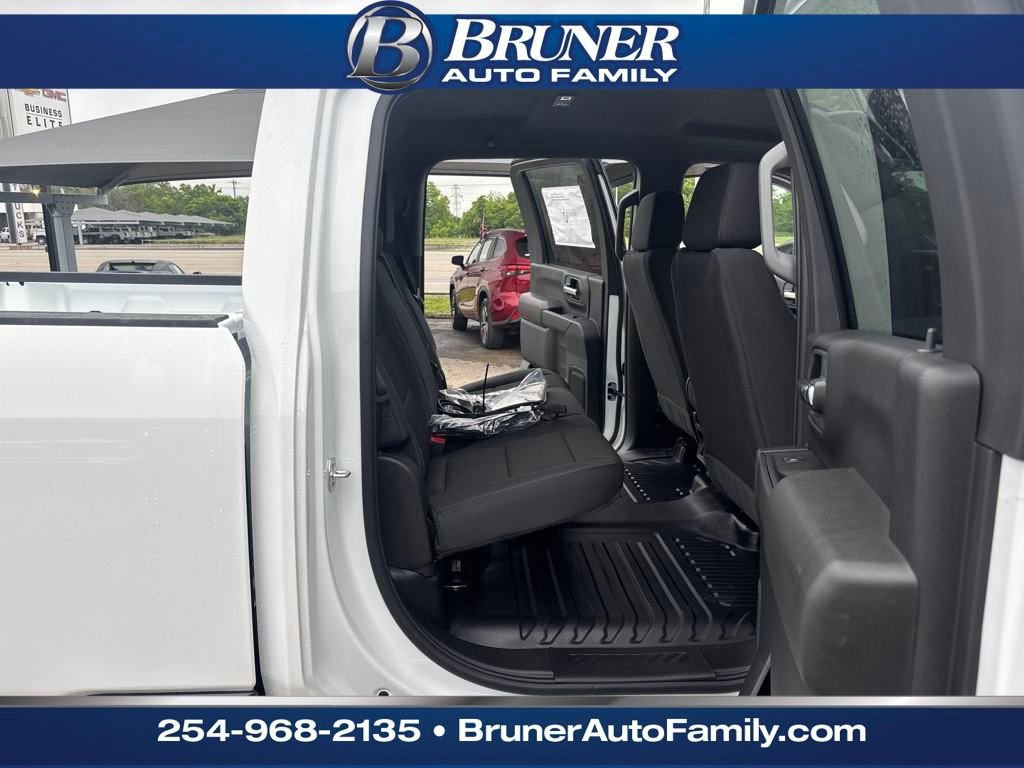 New 2025 GMC Sierra 2500 Pro w/ Convenience Package image 18