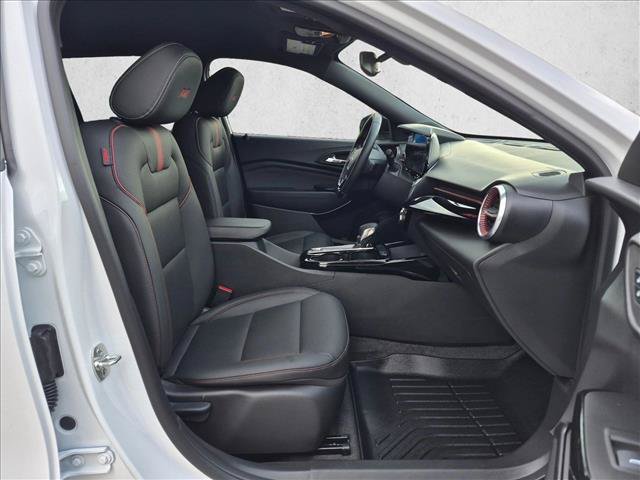 Certified 2025 Chevrolet Trax RS w/ Driver Confidence Package FWD image 20