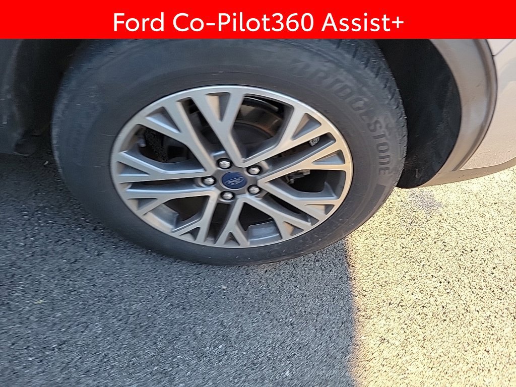 Used 2022 Ford Escape SEL AWD/4WD image 5