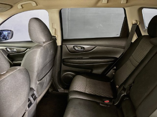 Used 2019 Nissan Rogue S w/ Special Edition Package FWD image 21