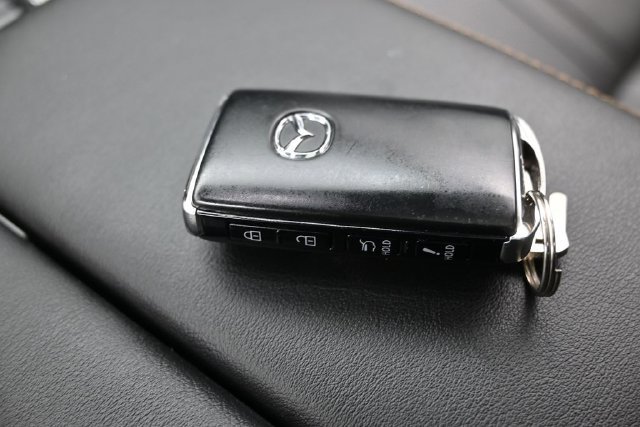 Certified 2024 MAZDA CX-90 Plug-In Hybrid w/ Preferred AWD/4WD image 19