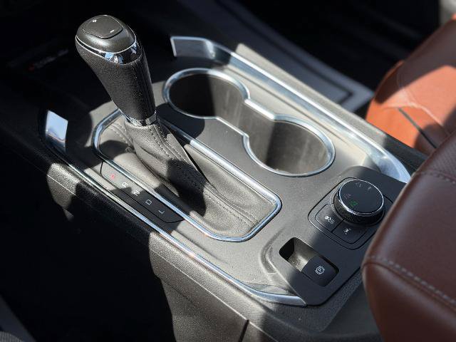 Used 2019 Chevrolet Traverse High Country AWD/4WD image 16