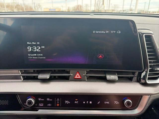 Used 2025 Kia Sportage SX image 25