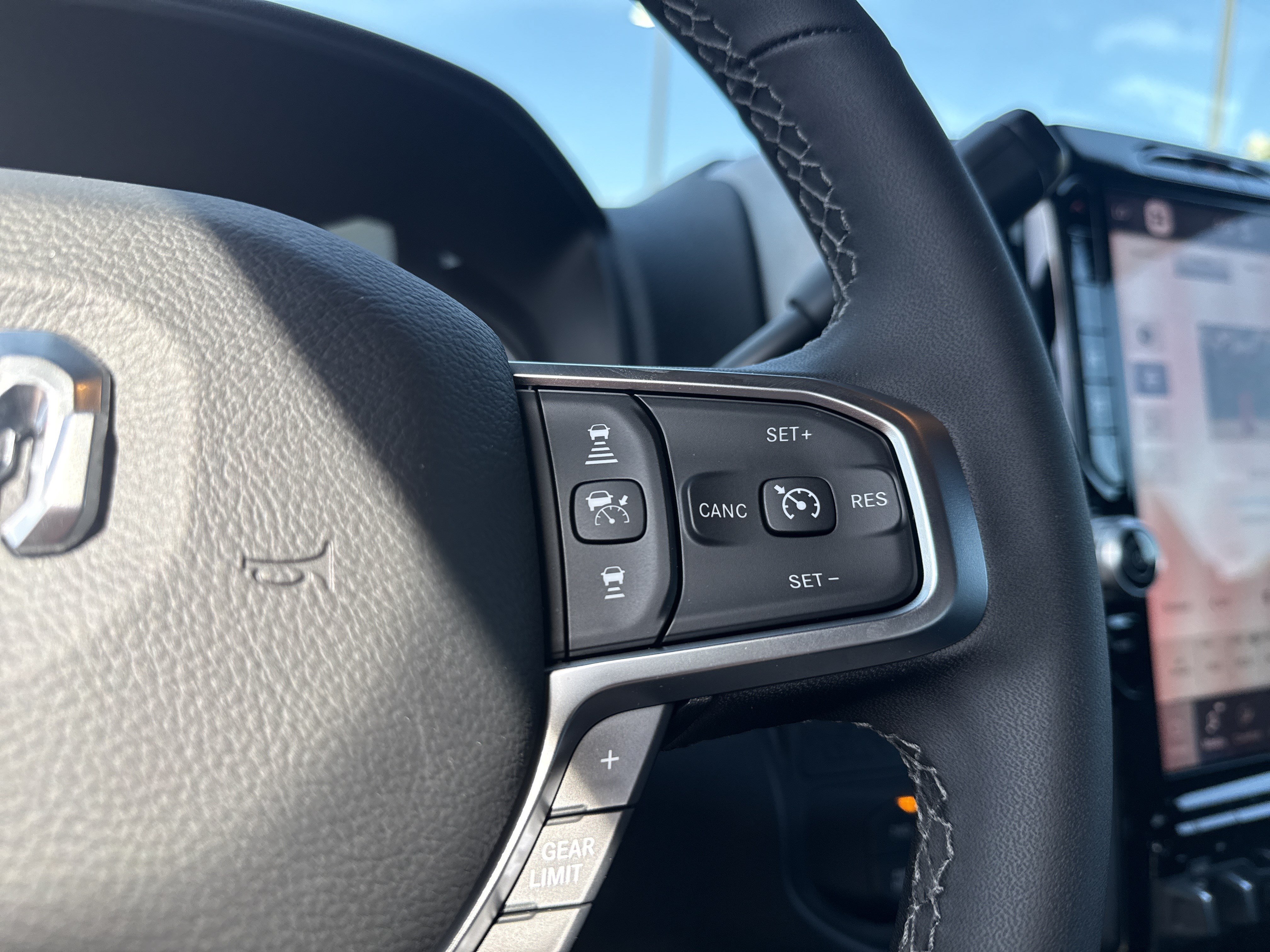 New 2026 RAM 2500 Big Horn AWD/4WD image 26