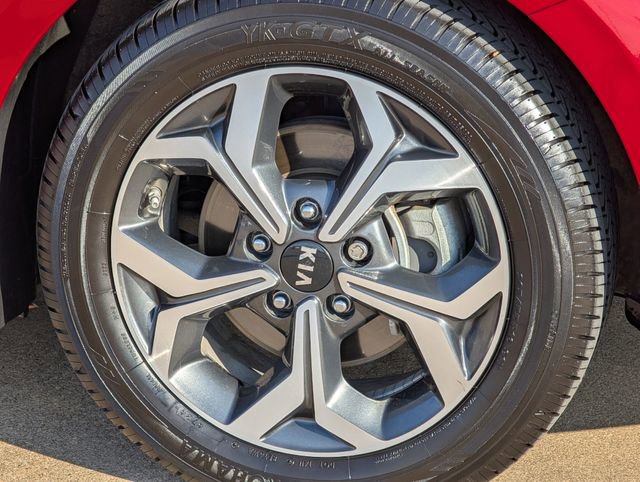 Used 2020 Kia Forte LXS image 9