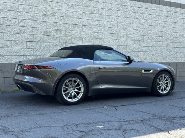 Used 2019 Jaguar F-TYPE Convertible RWD image 33
