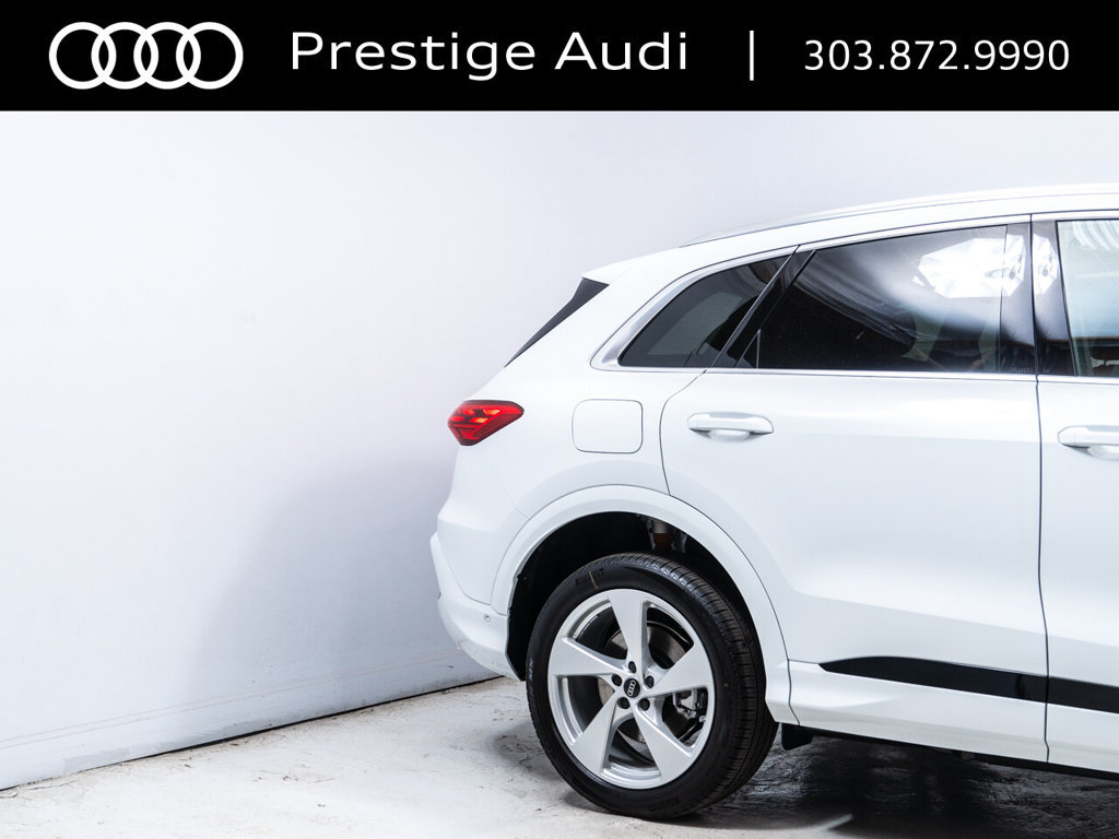 Used 2026 Audi Q5 Premium Plus w/ Premium Plus AWD/4WD image 12