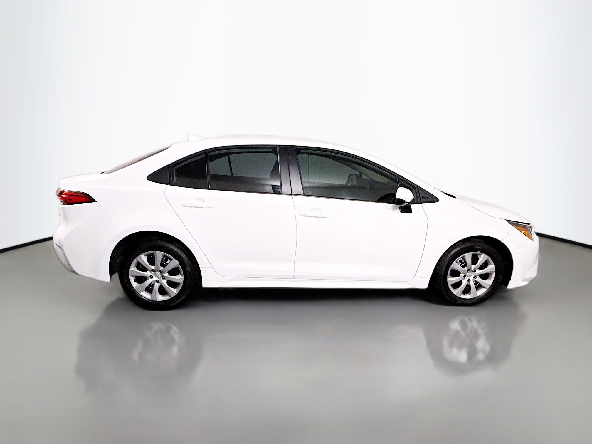 Used 2024 Toyota Corolla LE image 11