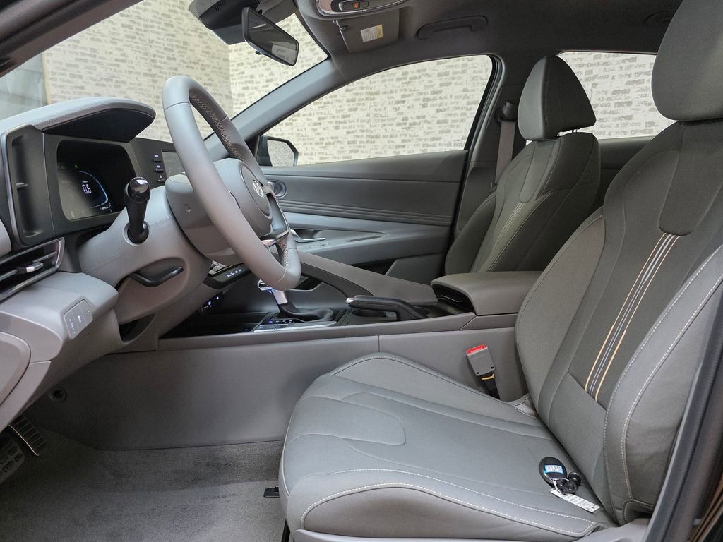 New 2026 Hyundai Elantra Sport w/ Cargo Package FWD image 21