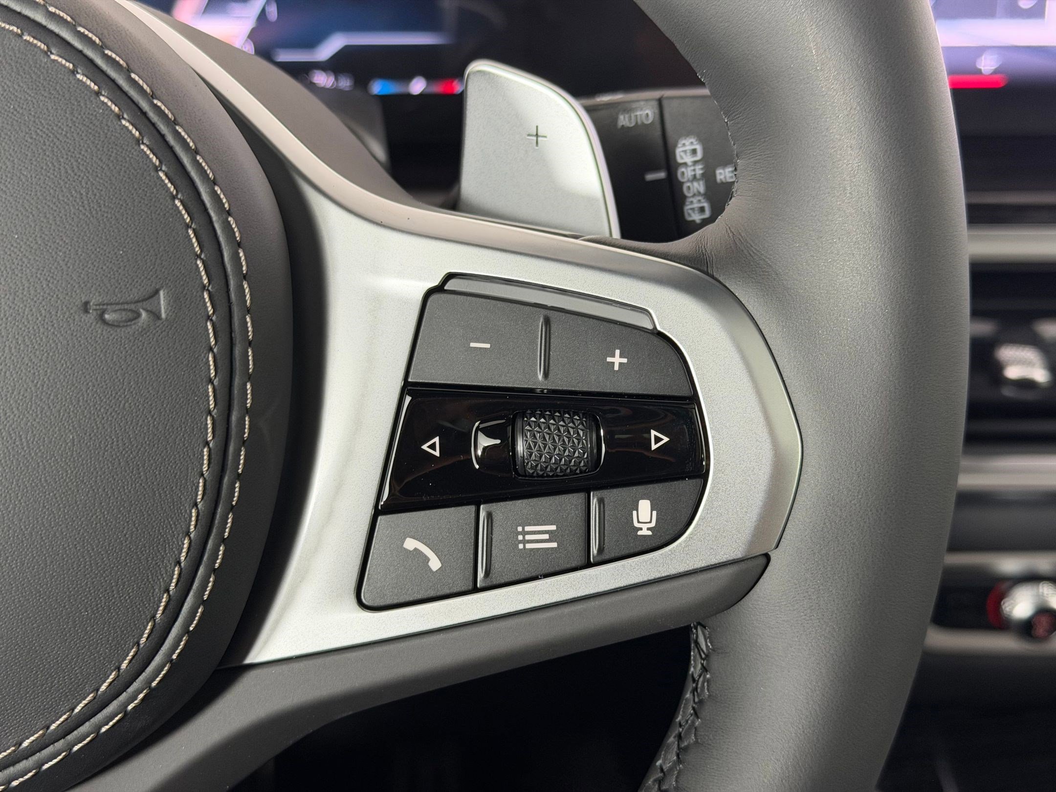 New 2026 BMW X5 sDrive40i image 26