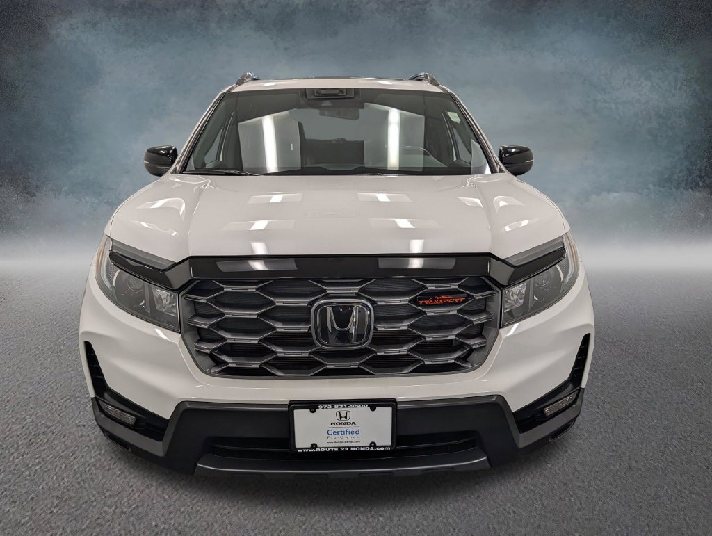 Certified 2024 Honda Passport TrailSport image 2