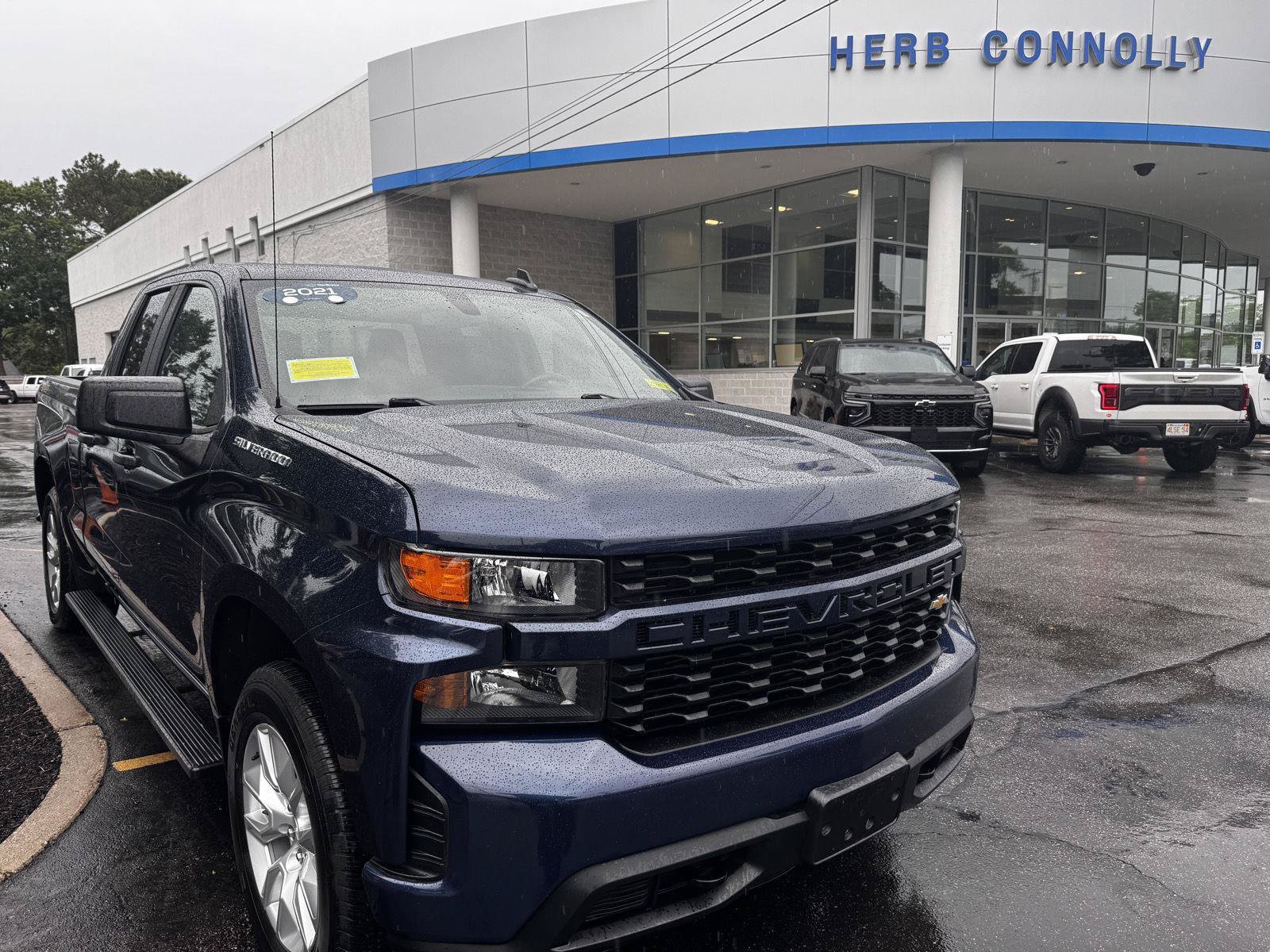 Certified 2021 Chevrolet Silverado 1500 Custom AWD/4WD image 1