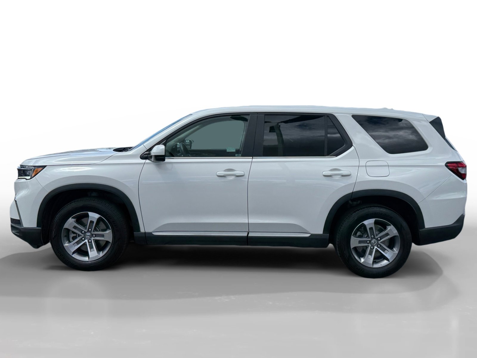Certified 2025 Honda Pilot EX-L image 2