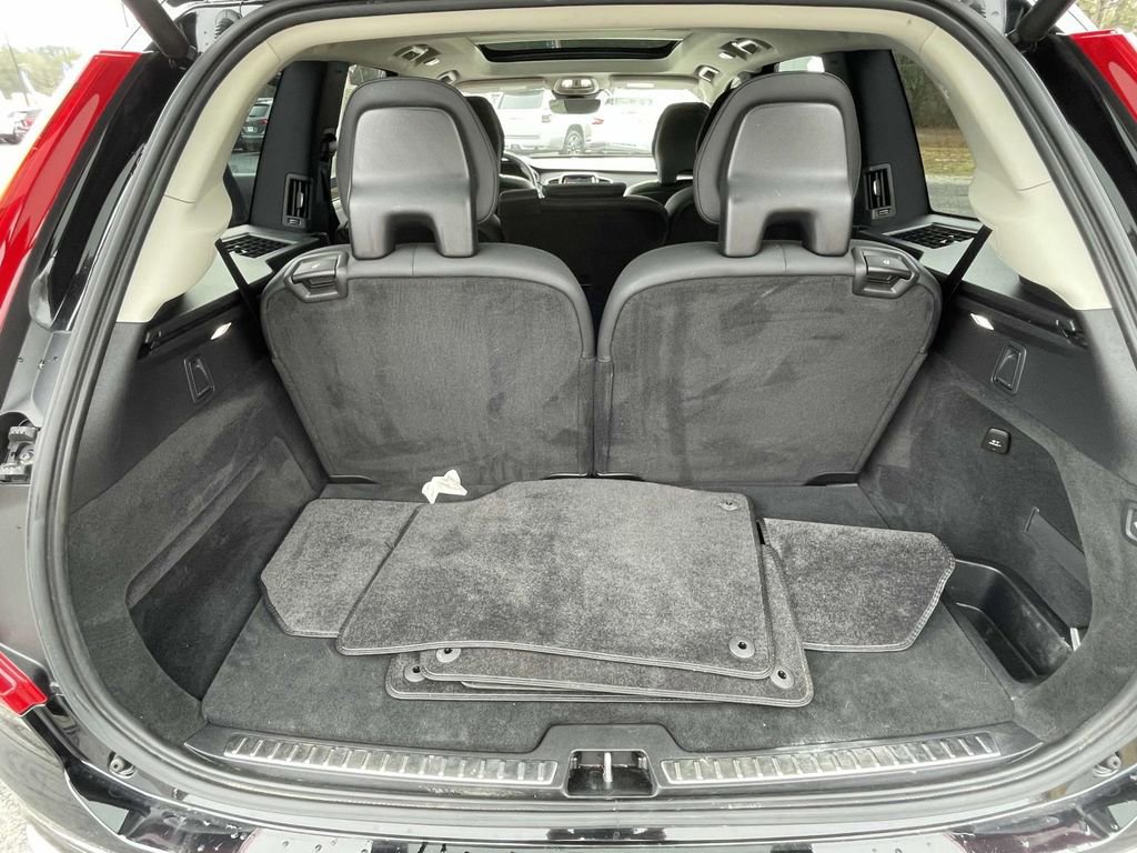 Used 2023 Volvo XC90 T8 Plus image 11