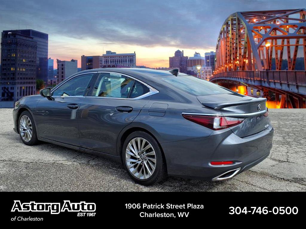 Used 2022 Lexus ES 350 Ultra Luxury w/ Accessory Package 2 FWD image 5
