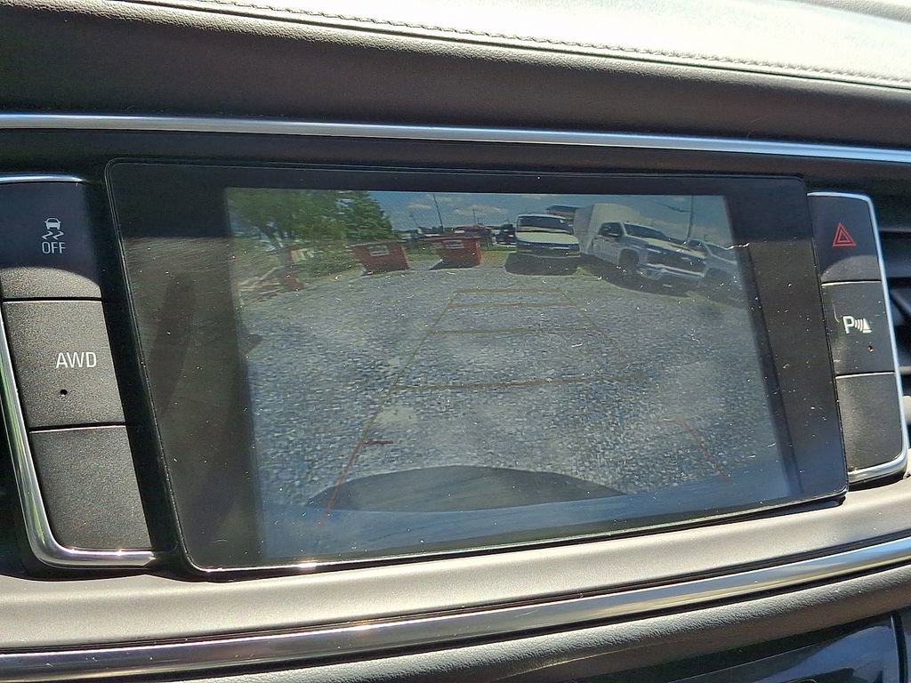 Used 2019 Buick Enclave Essence AWD/4WD image 19