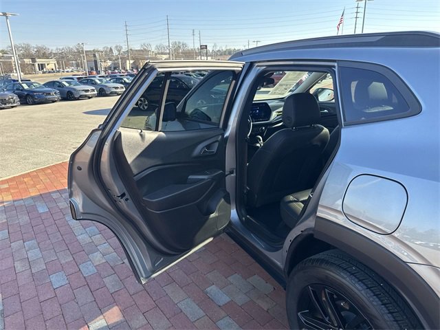 Used 2024 Chevrolet Trax ACTIV image 27