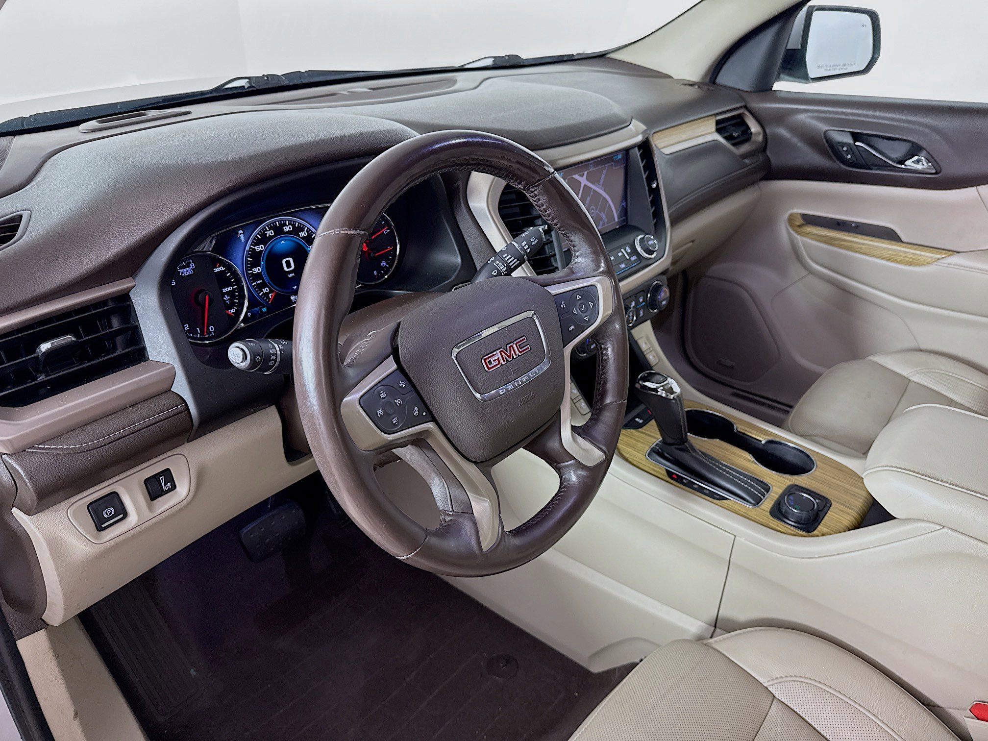 Used 2018 GMC Acadia Denali w/ Technology Package image 8
