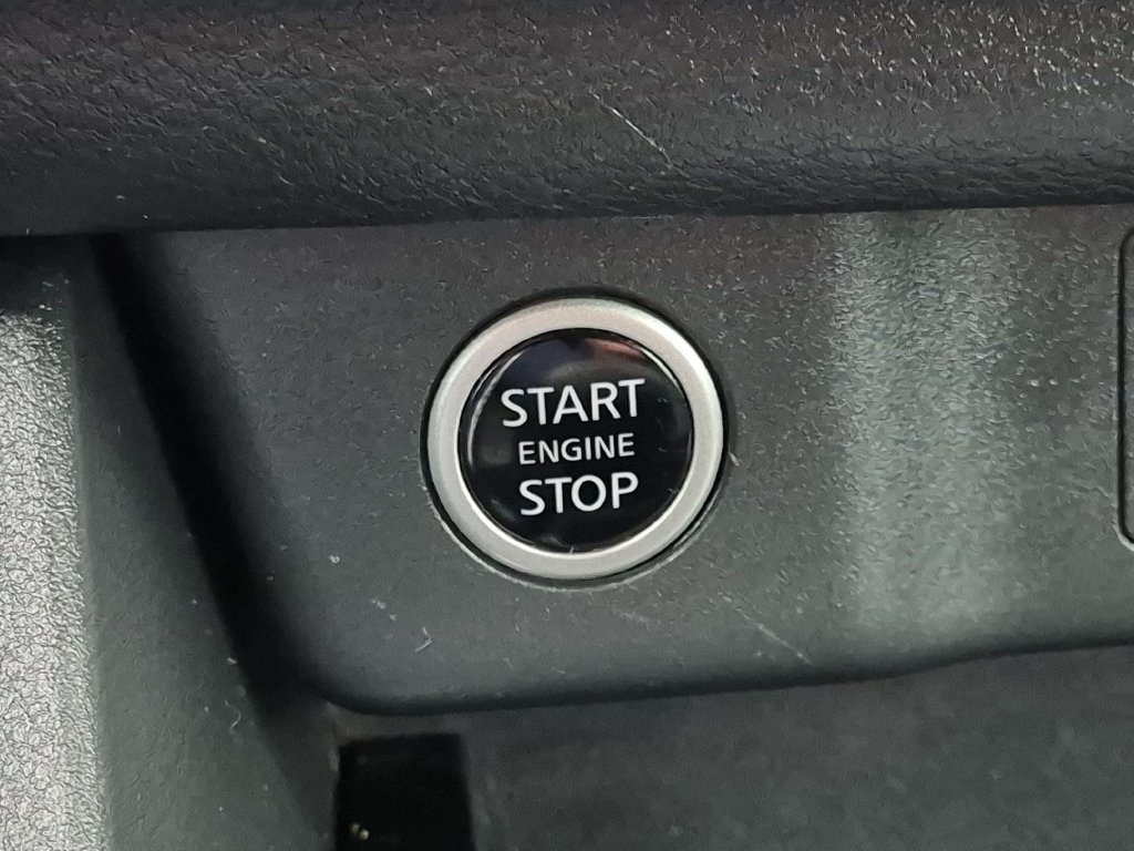Used 2021 Nissan Rogue SV w/ Premium Package FWD image 17