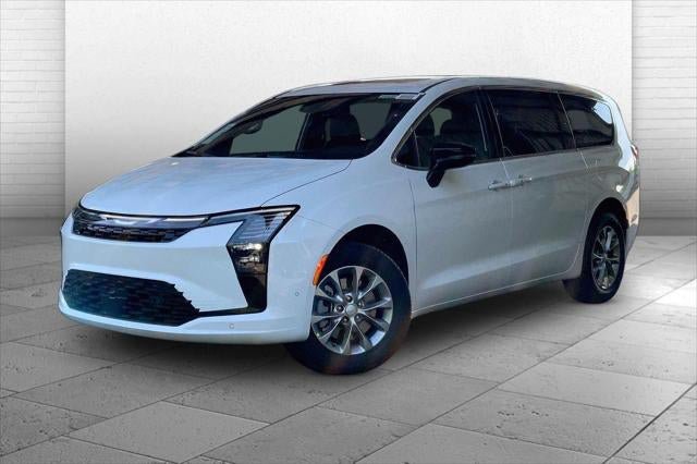 New 2027 Chrysler Pacifica Select w/ Family Tech Group AWD/4WD image 31