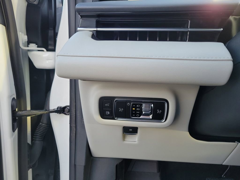 New 2026 Lincoln Nautilus Reserve image 22