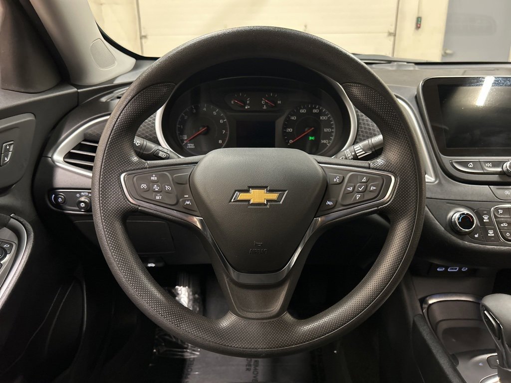 Used 2024 Chevrolet Malibu LT image 17