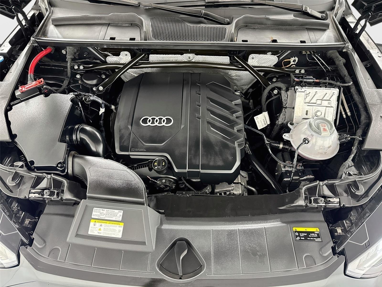 Used 2024 Audi Q5 2.0T Premium Plus w/ Premium Plus Package AWD/4WD image 32