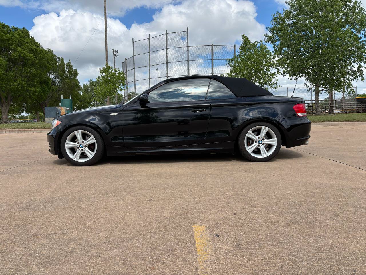 Used 2009 BMW 128i Convertible RWD image 27