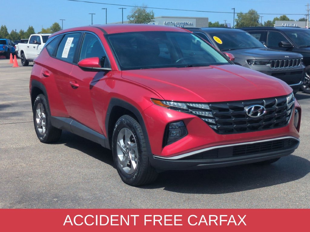 Used 2023 Hyundai Tucson SE AWD/4WD image 2