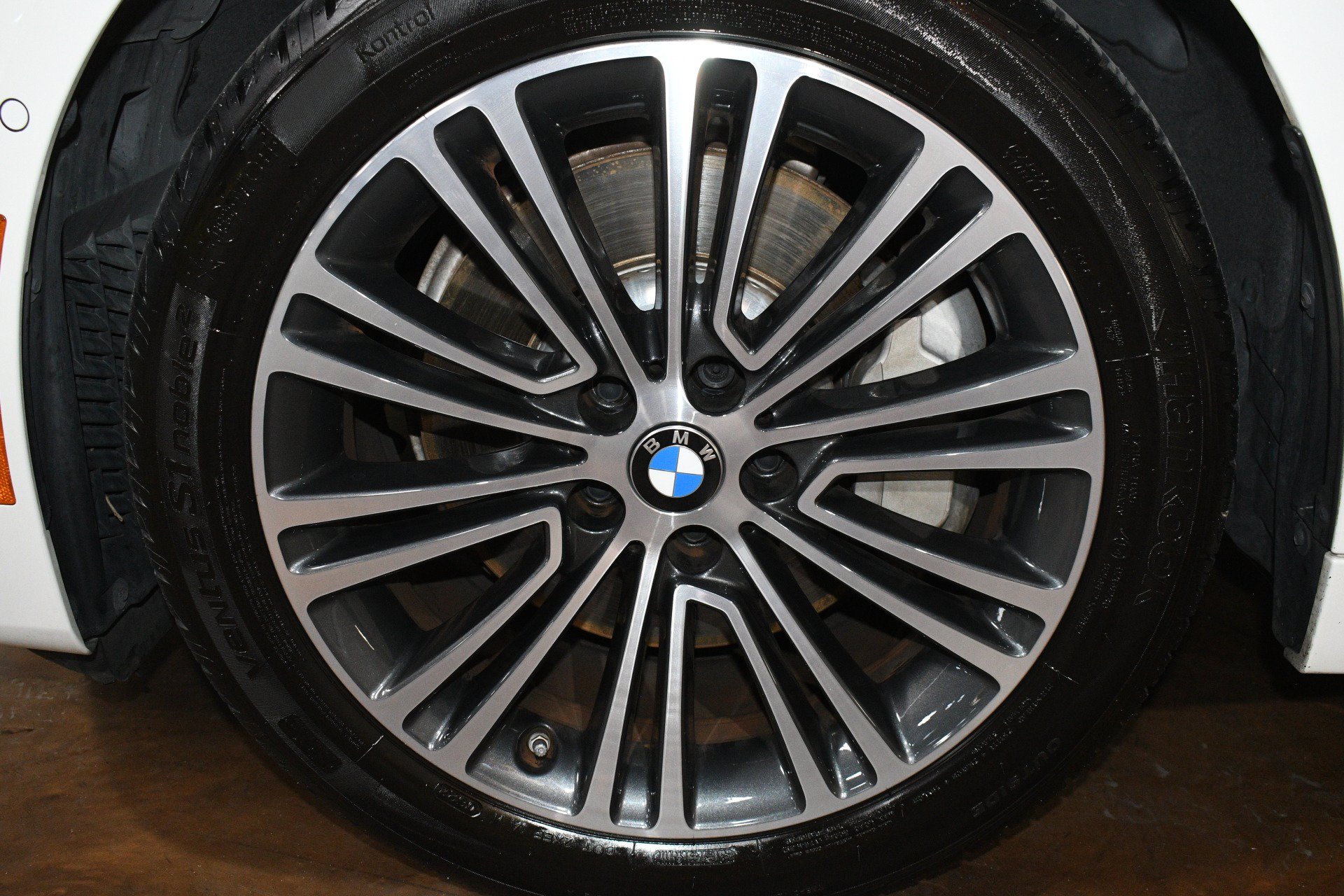 Used 2020 BMW 530i w/ Premium Package RWD image 65