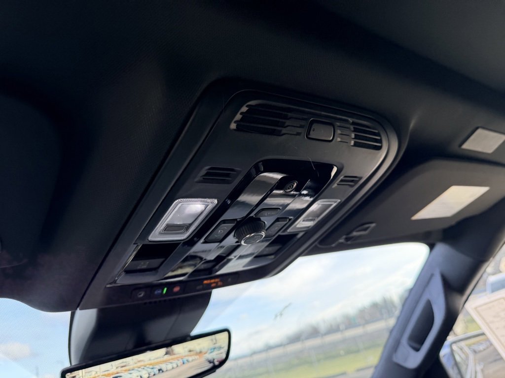 New 2026 Chevrolet Suburban Premier image 28