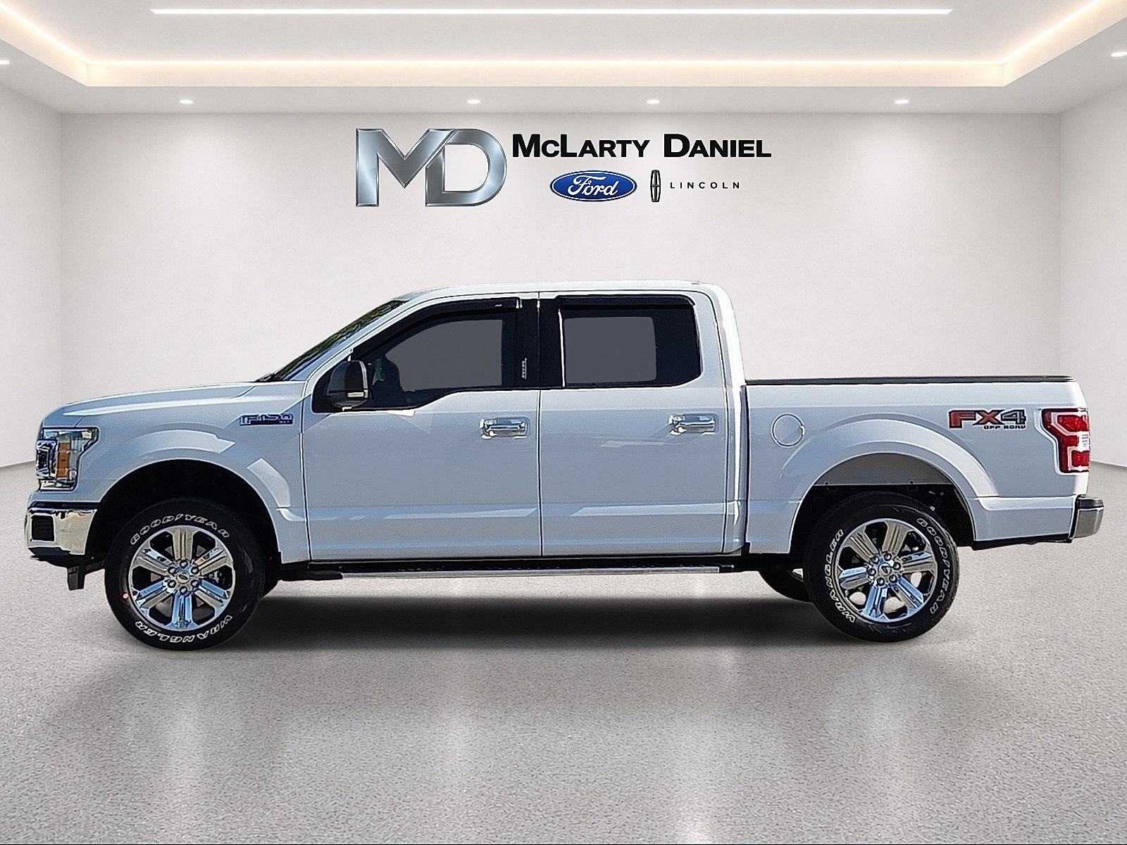 Used 2020 Ford F150 XLT w/ Equipment Group 302A Luxury AWD/4WD image 3