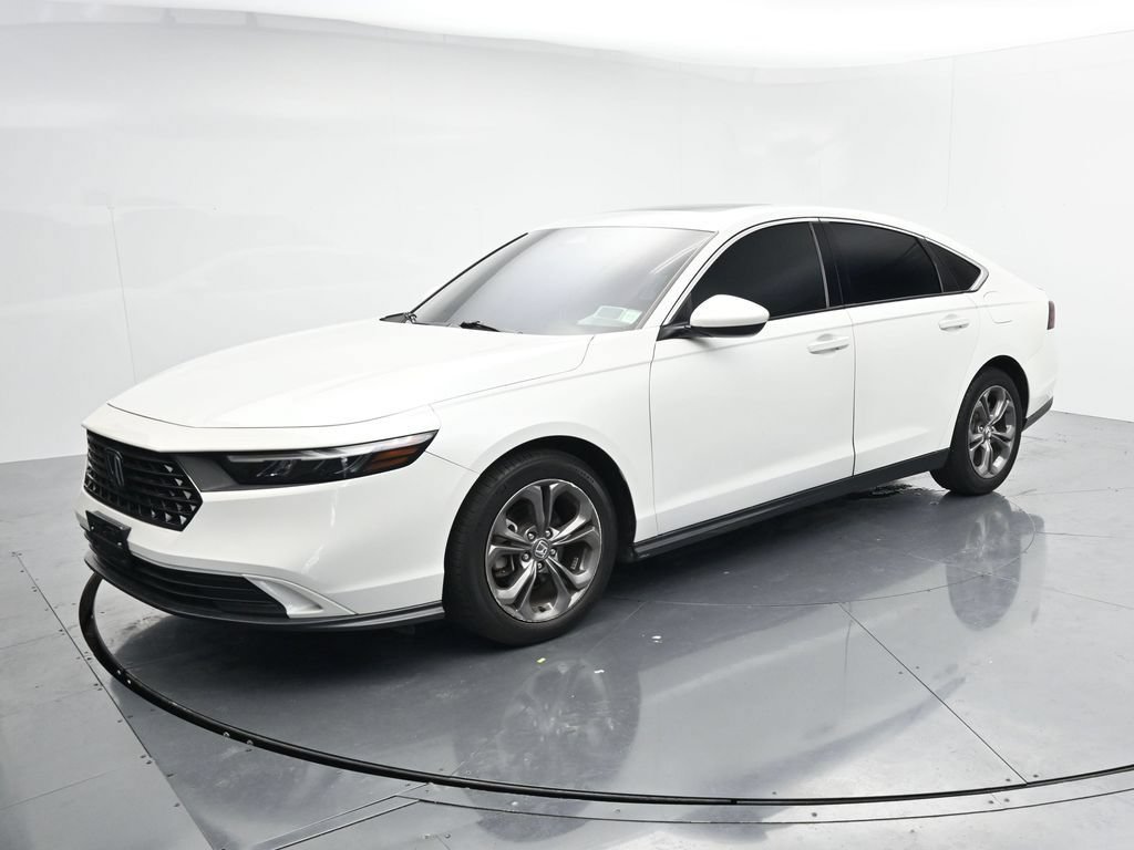 Used 2023 Honda Accord EX image 4