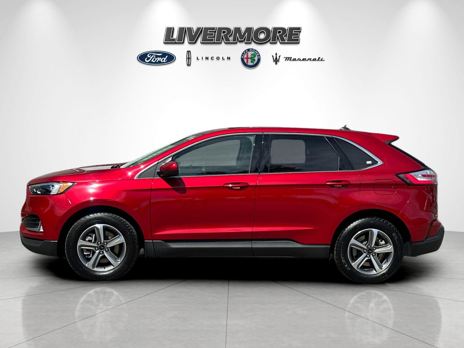 Certified 2024 Ford Edge SEL w/ Convenience Package AWD/4WD image 6