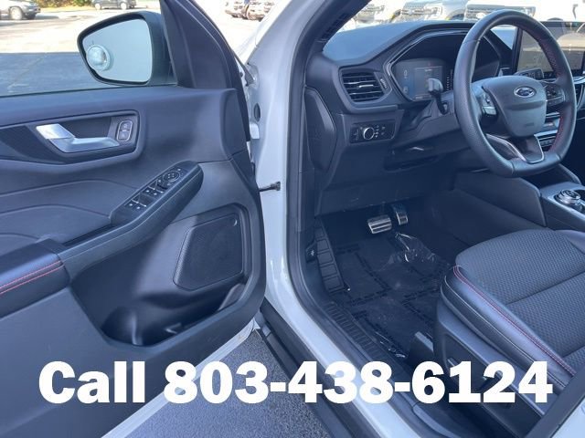 Used 2023 Ford Escape ST-Line w/ Tech Pack #1 FWD image 5