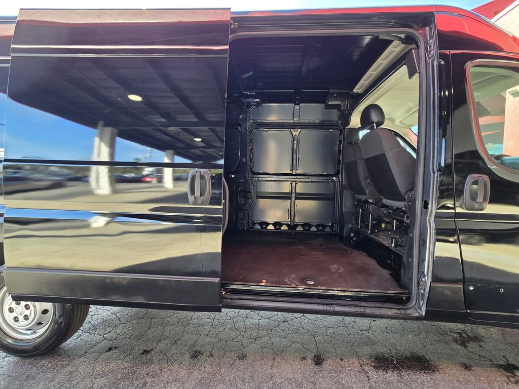 Used 2023 RAM ProMaster 2500 image 23